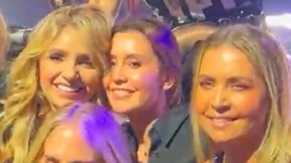 Angélica Rivera aparece con amigas en el concierto de Matute