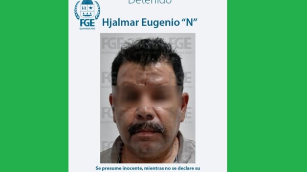 Detienen a vendedor de un vehículo con reporte de robo