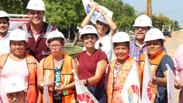 Transforma Ana Paty Peralta a Cancún con obras de calidad