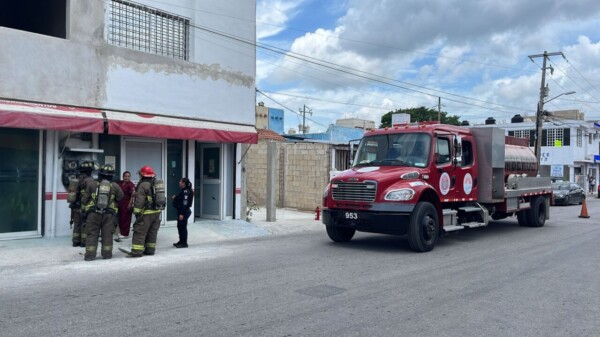 Conato de incendio en una farmacia de Villas del Mar en Cancún