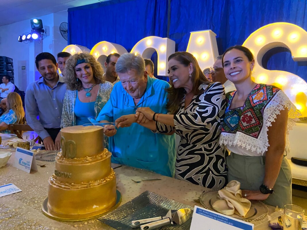 Don Gastón Alegre López celebra sus 90 años