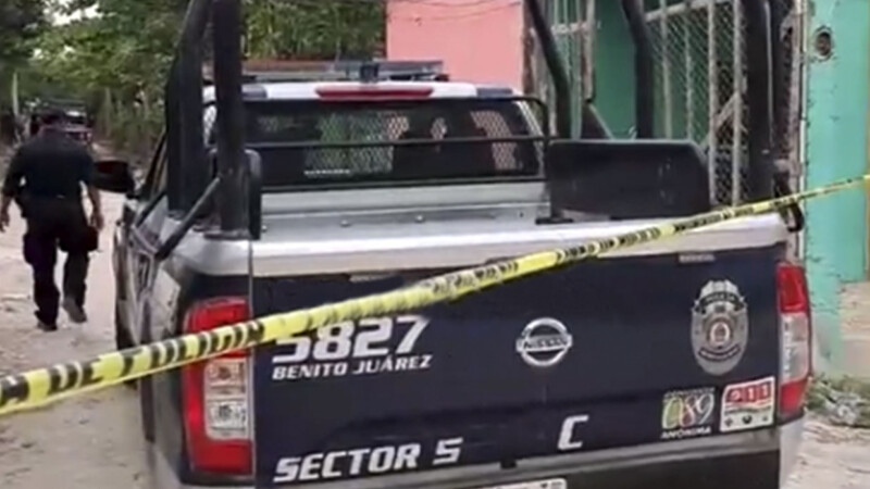 Ejecutan a dos personas en colonia de Cancún