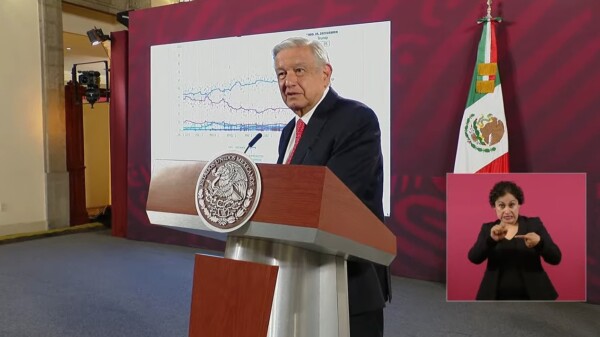 “DeSantis busca rebasar por la derecha a Trump”