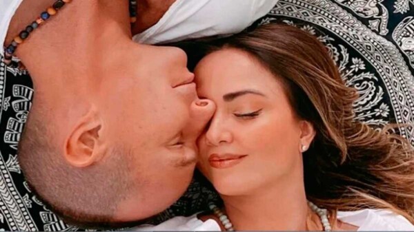 Erik Rubín y Andrea Legarreta todavía duermen "de cucharita"