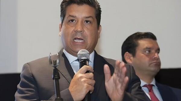 Sigue vigente orden de aprehensión contra García Cabeza de Vaca