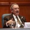 Propone ministro Luis María Aguilar sancionar a AMLO