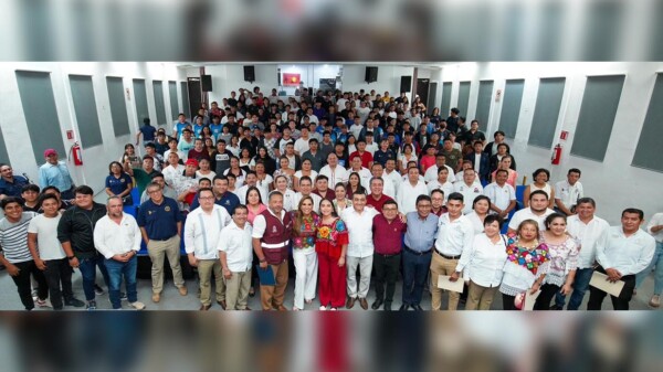 Mara Lezama celebra 25 aniversario del Tecnológico de Felipe Carrillo Puerto e inaugura Unidad Académica