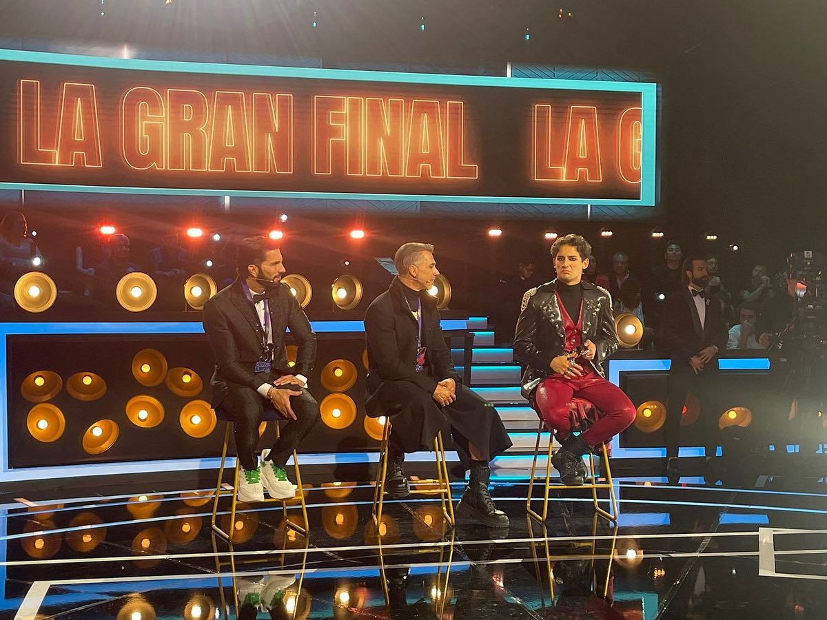 Poncho de Nigris no quiere nada del premio de Wendy Guevara