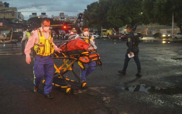 Rescatan a niño que cayó al cráter del volcán de Xitle en la CDMX; el menor de 8 años sufrió traumatismo craneoencefálico y probable fracturas