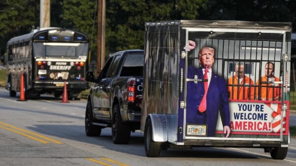 Trump debe entregarse en Georgia; será fichado