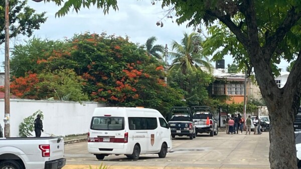 Rescatan a migrantes en una vivienda de la Supermanzana 27 de Cancún