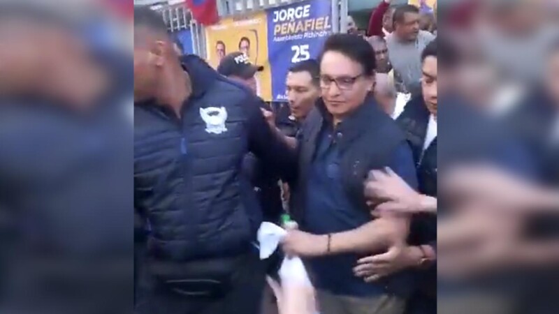 Ejecutan a candidato presidencial de Ecuador en pleno acto de campaña