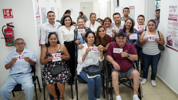 Con Unidad Médica del Bienestar en Puerto Morelos Mara Lezama acerca servicios de salud a la ciudadanía