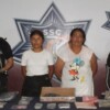 Detienen en la colonia Santa Ana de Cancún a dos mujeres narcomenudistas.
