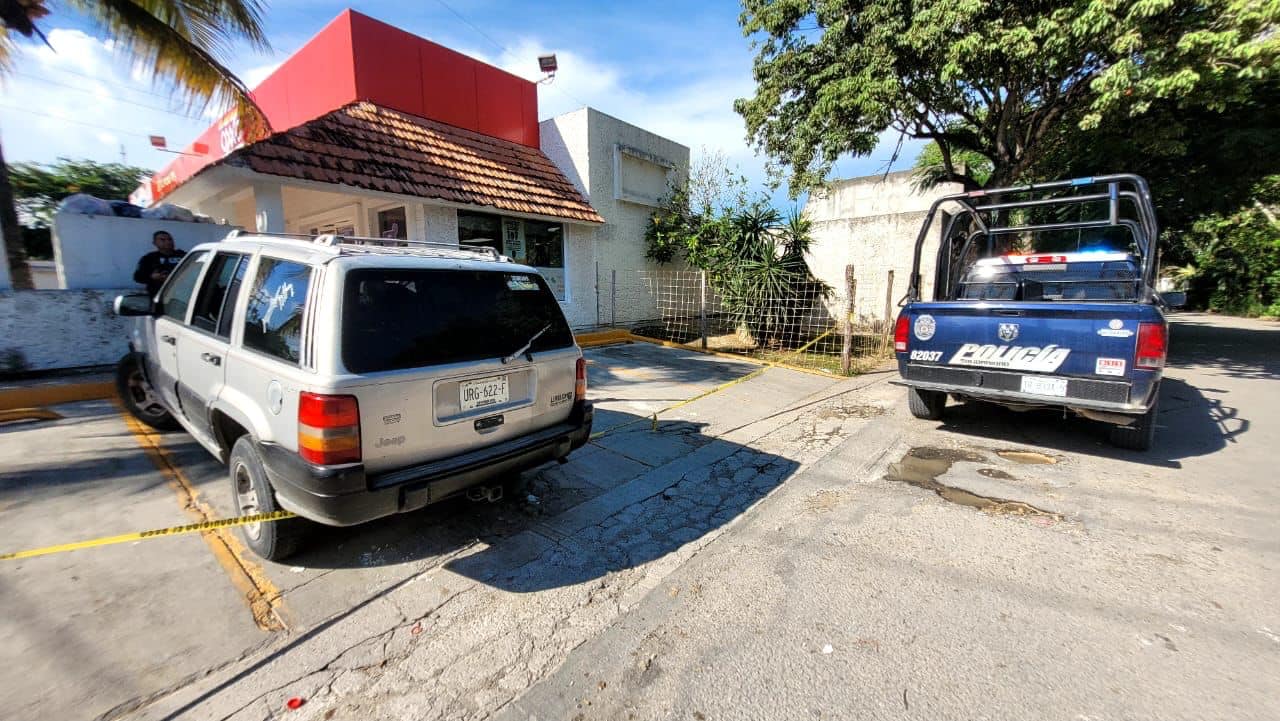 Se consuma un feminicidio en Playa del Carmen; muere en un hospital la mujer quemada por su esposo, quien está prófugo.