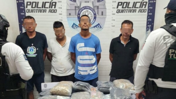 Detienen a 5 narcomenudistas en la zona turística de Playa del Carmen