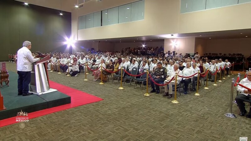 Ratifica AMLO aumento de 25 % en pensión para adultos mayores