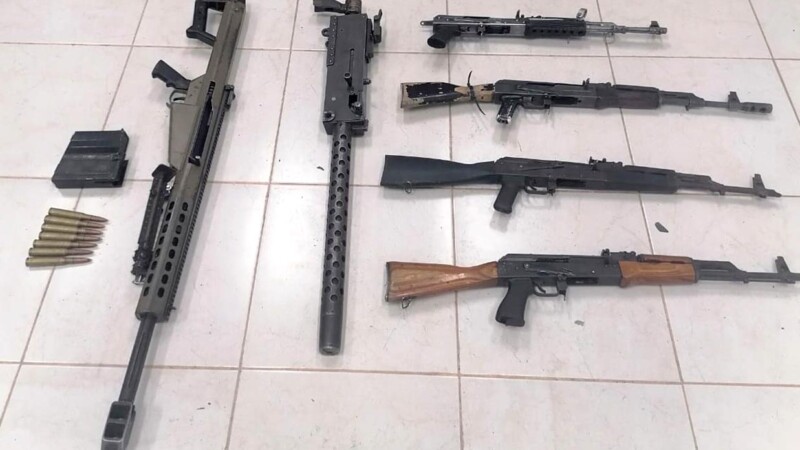 Decomisa Guardia Nacional poderoso arsenal en Michoacán