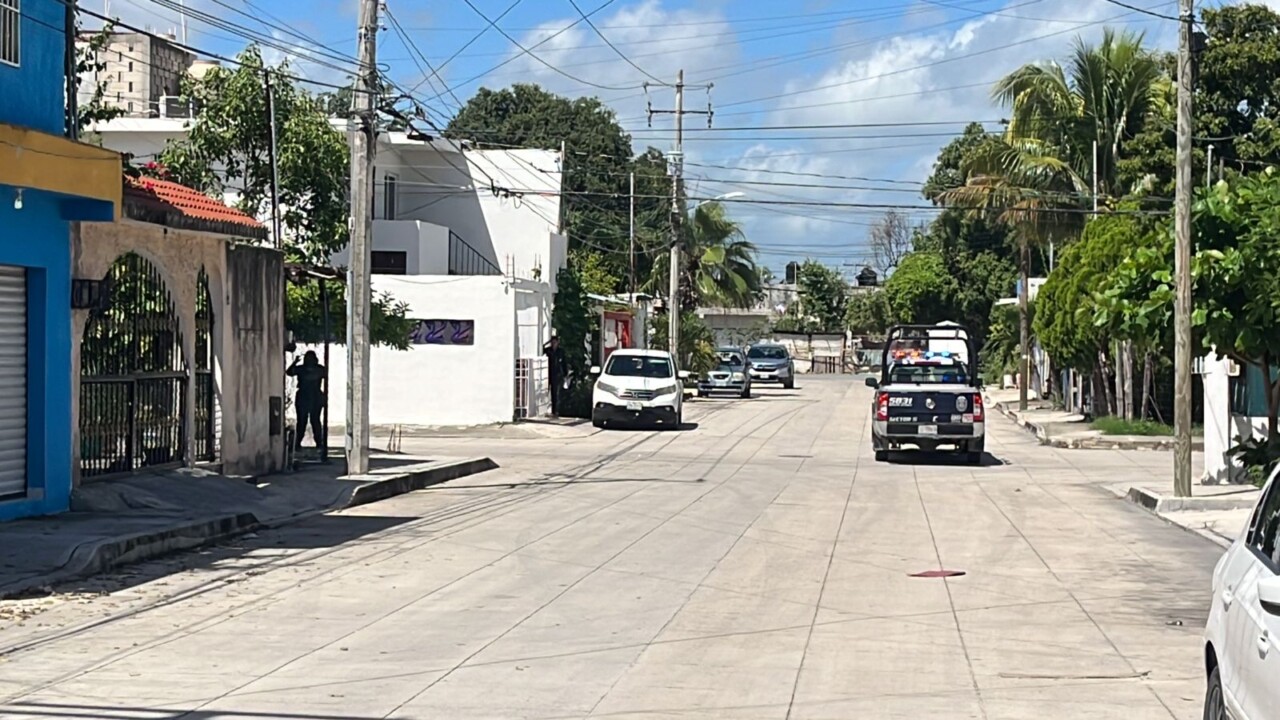 Balean una bodega de mariscos en la Región 235 de Cancún; por esos hechos ocurridos esta mañana hay dos versiones.