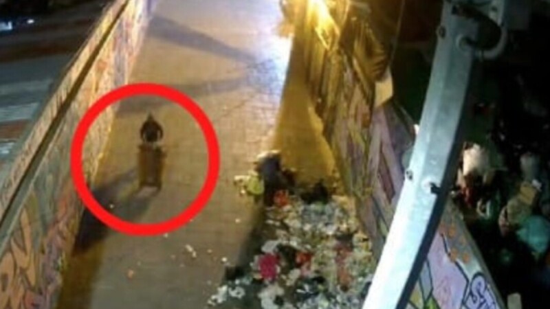 Abandonan el cadáver de un hombre en un tambo; lo transportaron en un diablito