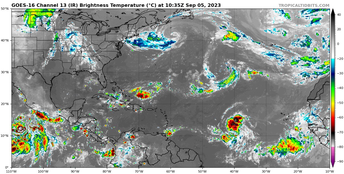 Pronóstico del clima para hoy martes 5 de septiembre 2023 en Quintana Roo; cielo medio nublado con intervalos de chubascos para la entidad.