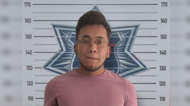 Por usar placas sobrepuestas, detienen a conductor guatemalteco en Cancún 