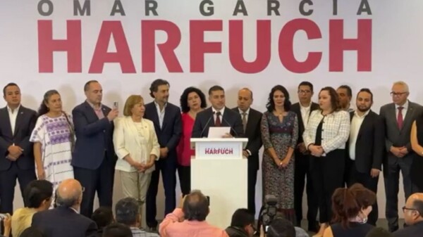 Va García Harfuch por candidatura a la CDMX