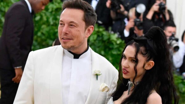 Grimes suplica a su ex Elon Musk que la deje ver a su hijo