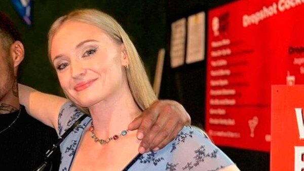 Sophie Turner se va de fiesta a celebrar su divorcio