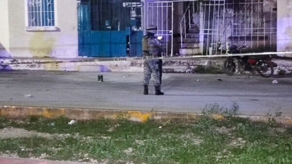 Un muerto y un herido en ataque a balazos en Villas Otoch Paraíso