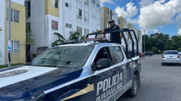 Vecinos de Privadas Turquesa someten a un delincuente