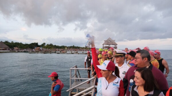 Mara Lezama marca arranque de Ironman 70.3 Cozumel
