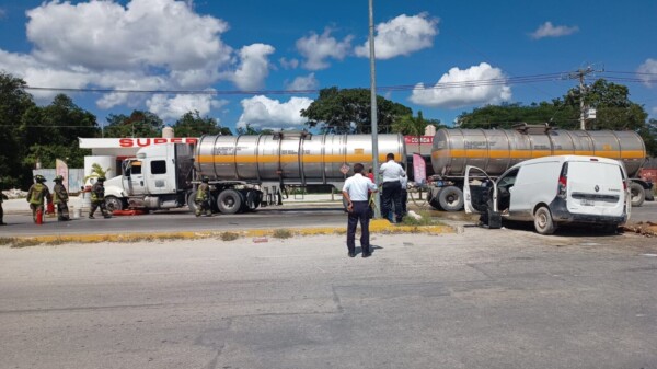 Choque sobre la López Portillo sólo quedó en el susto