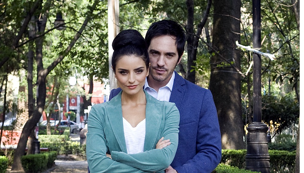 ¿Aislinn Derbez y Mauricio Ochmann vuelven como pareja?