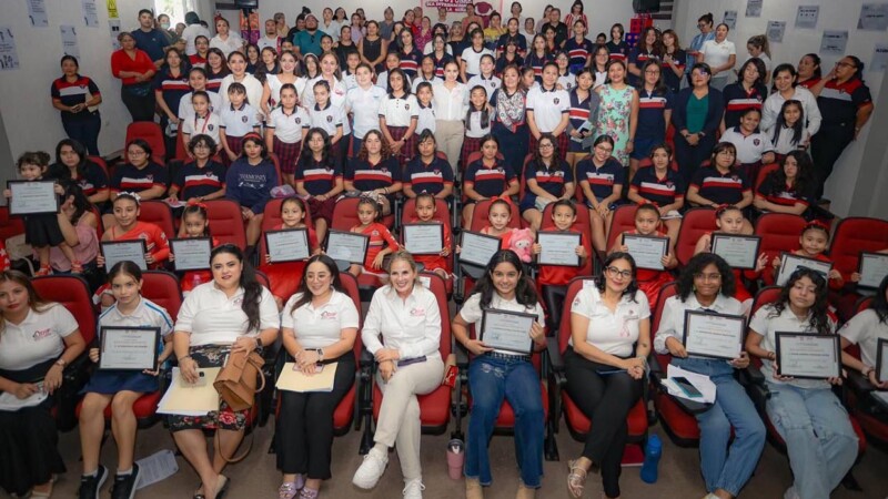 Seguimos construyendo un futuro mejor para las niñas: Ana Paty Peralta