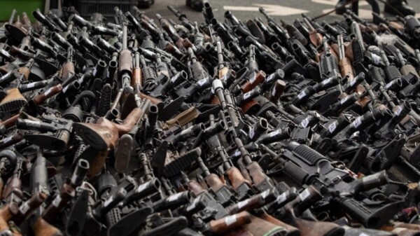 Ex investigador de la ATF de EU, traficó armas a México