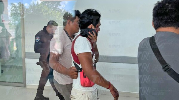 Balean a mototaxista en colonia de Cancún