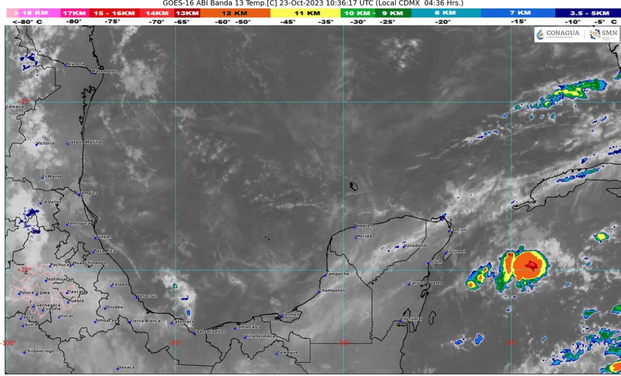 Pronóstico del clima para hoy lunes 23 de octubre 2023 en Quintana Roo; cielo medio nublado con probabilidad de lluvias puntuales fuertes.
