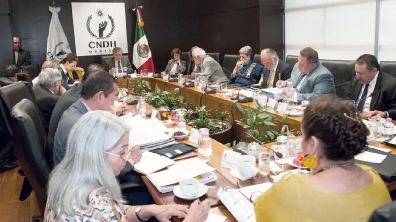 Desmiente CNDH renuncias por “amenazas y calumnias”