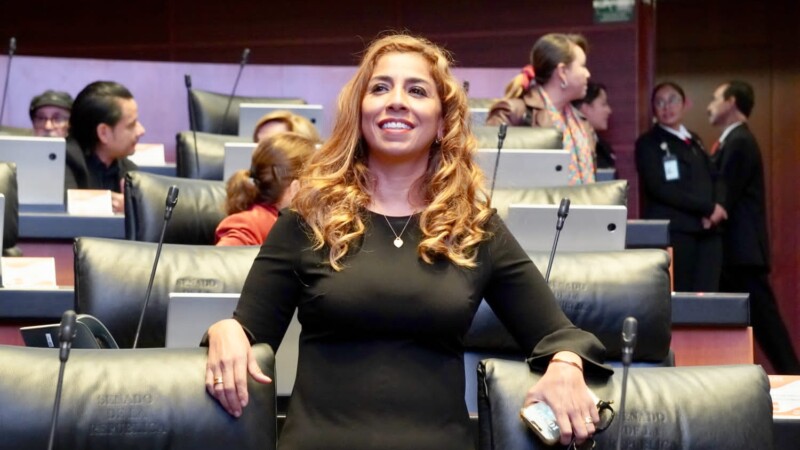 Marybel Villegas apoya a trabajadores en restructuración de créditos Infonavit