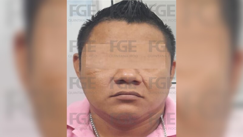 Detienen a sujeto por presunta violencia vicaria en Playa del Carmen