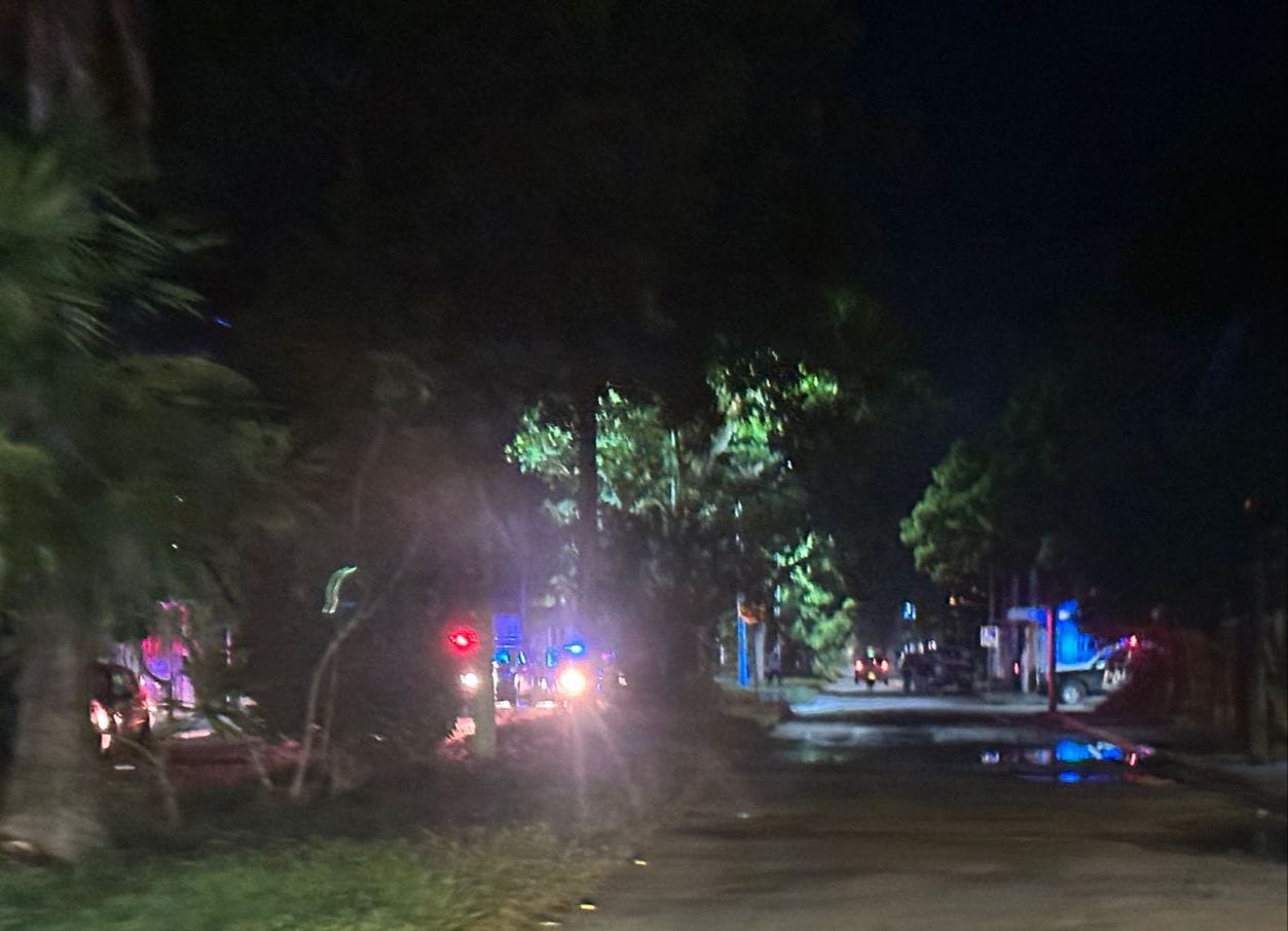 Ejecutan a un hombre en el interior de su vivienda en Chetumal; el ataque ocurrió durante la madrugada en la colonia Centro de la capital.