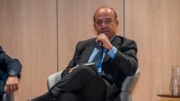 Pide Calderón que intervenga EU en comicios mexicanos