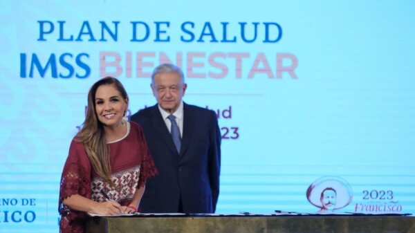 Mara Lezama firma el Acuerdo Nacional de la Federalización de los Servicios de Salud para Quintana Roo