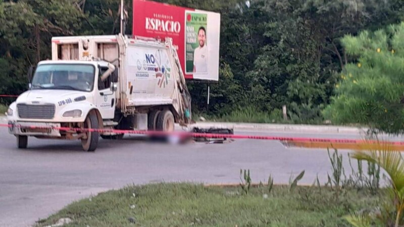 En Playa del Carmen muere un motociclista al impactarse contra camión de la basura