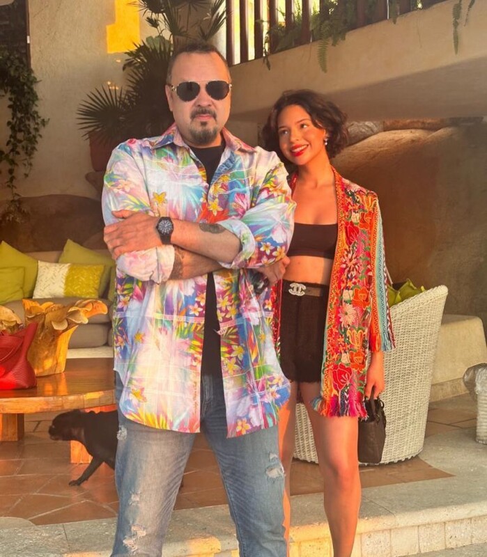 Pese a tener contrato vigente, Gussy Lau no tiene contacto con Ángela Aguilar