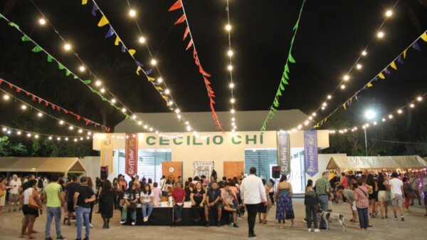 Revitaliza gobierno de Ana Paty Peralta zona fundacional con eventos familiares