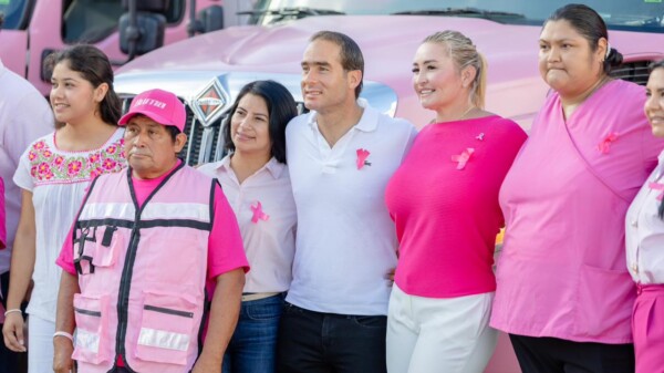 Diego Castañón: “concientizando a Tulum contra el cáncer de mama”