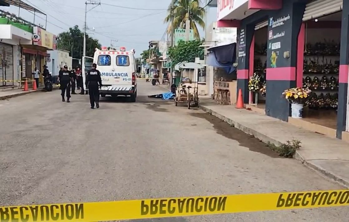 Viajaron de Quintana Roo para asesinar a un ingeniero en Ticul, Yucatán; tres mujeres y cuatro hombres fueron detenidos tras un operativo.