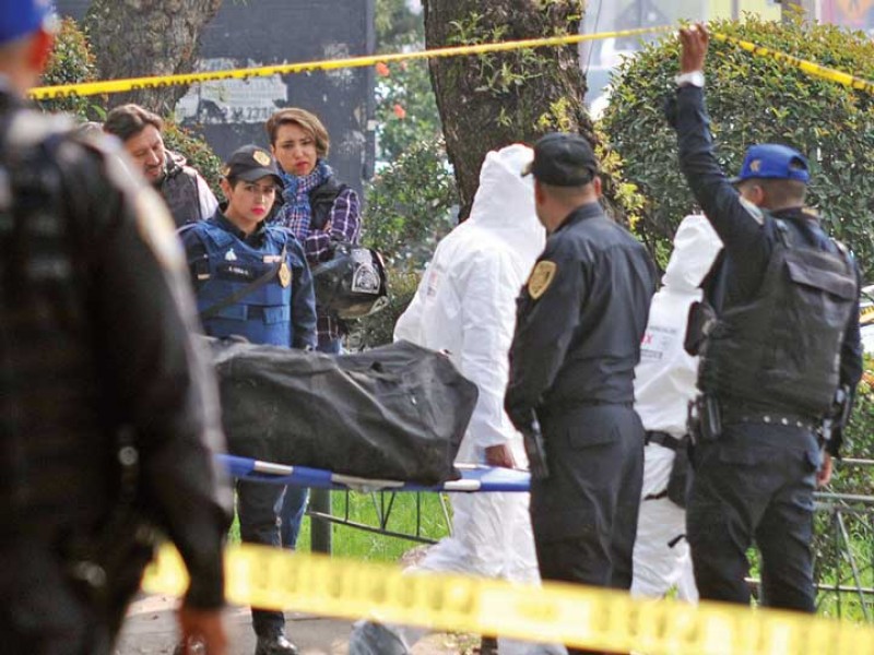 Cae feminicida de una menor en el Estado de México; el cuerpo de la víctima fue metido a una maleta y abandonado en una jardinera.